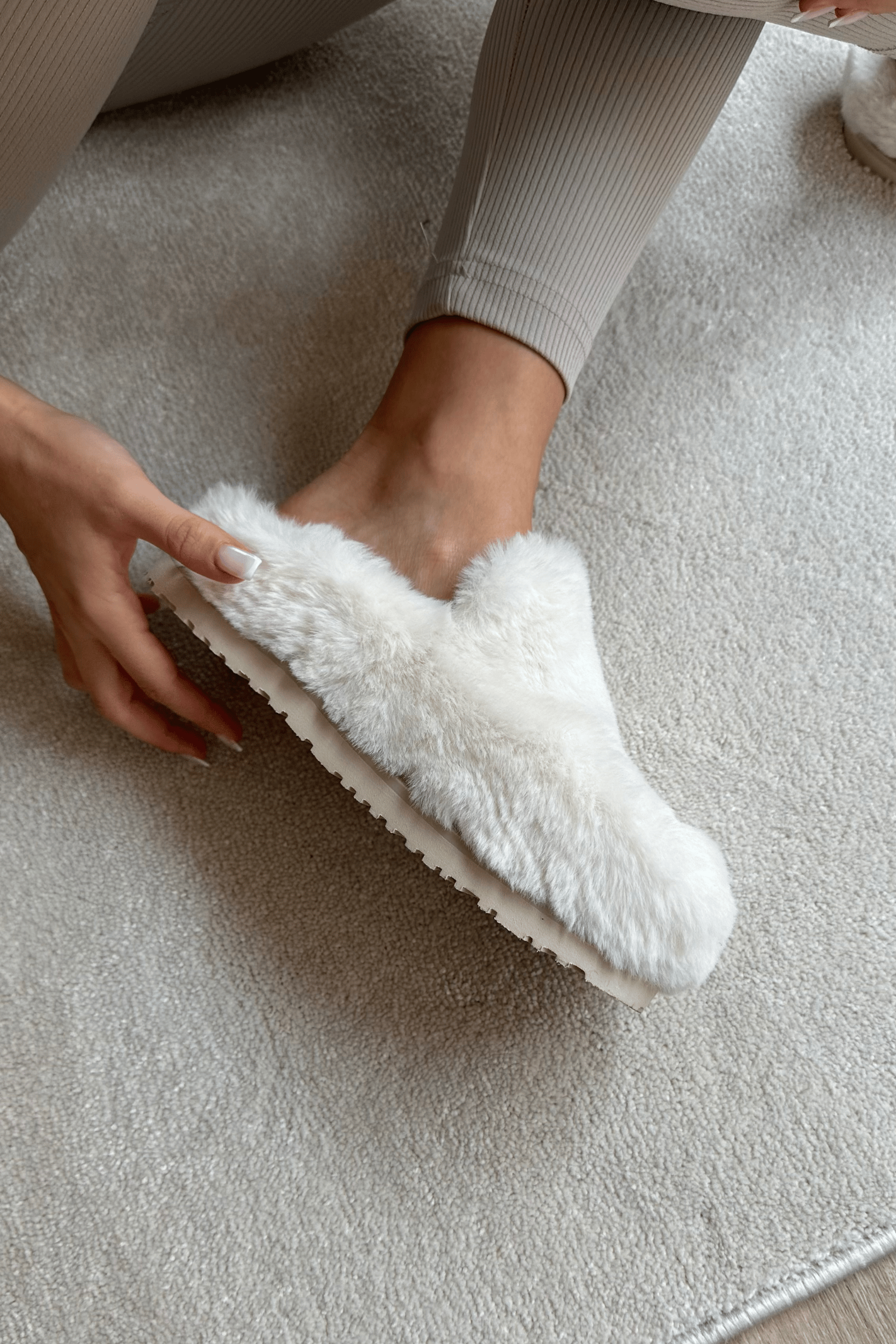 Brielle Fluffy Slippers 3