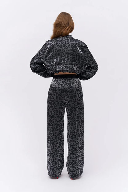 Chiara Shimmery Leopard Pants in gray 2